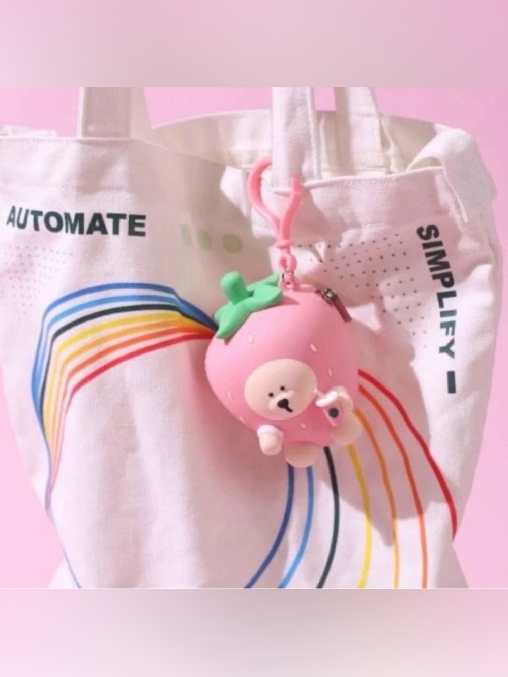 China Starbucks Summer Silicon Cute Bear
/Strawberry Keychain Coin/Earphone Bag